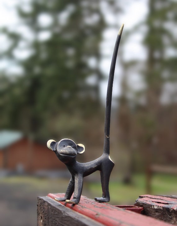 Walter Bosse Brass Monkey Figurine Pretzel Holder,