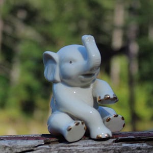 Lenox Baby Porcelain Elephant Figurine With 24k Gold Details