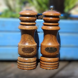 MCM Wood Pepper Mill Grinder Salt Shaker Set // 6&quot; Tall // Vintage 1970s