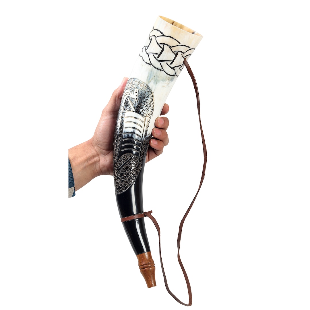 Viking Blowing Cow Horn/ Whistle Medieval Bull /engraved BOAT Horn