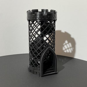 Torre de Dados para Dungeons & Dragons e RPGs de Mesa | Impressão 3D | Compatível com D&D 40K e D20 | Bandeja de Dados DnD | Presente DnD