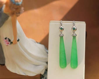 Boucles d'oreilles Dormeuses Serti de CZ Vert Emeraude Goutte Longue Jade Vert Fin Style Belle Epoque Art Déco 1920s Rhodié Mariage