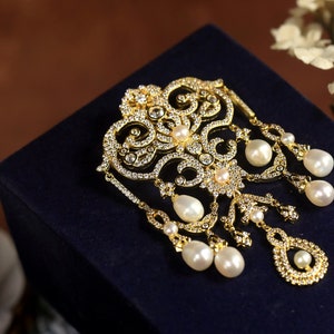 Superb Brooch & Pendant Golden Belle Époque Floral Lace Setting White CZ Real White Cultured Pearl Vintage Style Gold Plated image 7