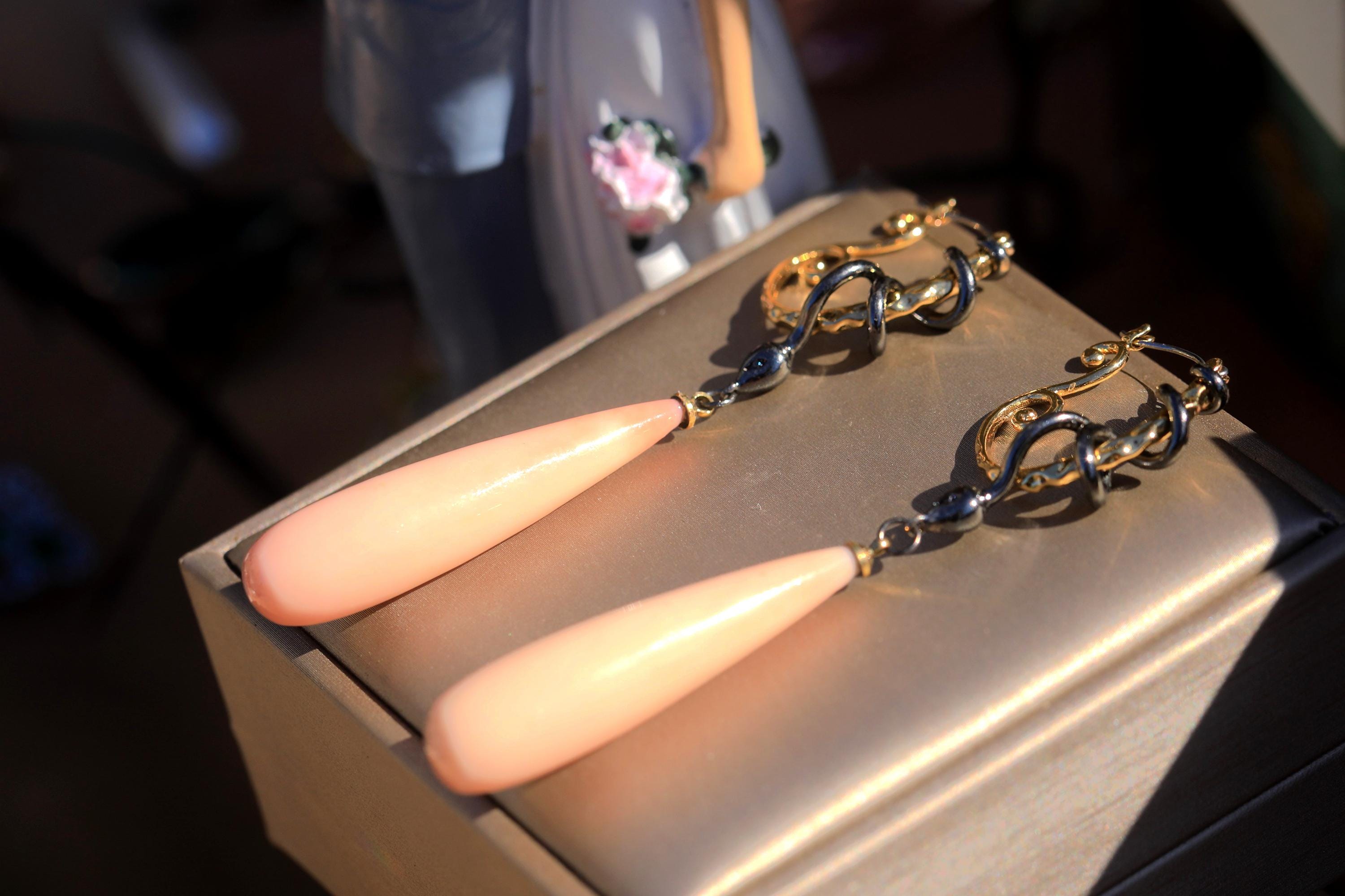 Boucles D'oreilles Dormeuses Vintage Doré Serpent Noir Goutte En Laiton - Style Victorien