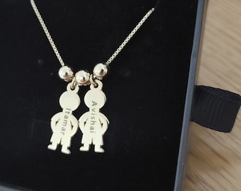 Mother's Necklace with 2-5 Children Charms,Boy or Girl Figures Engraved Pendant Necklace,Kids Names Family Jewelry,Personalized Family Charm