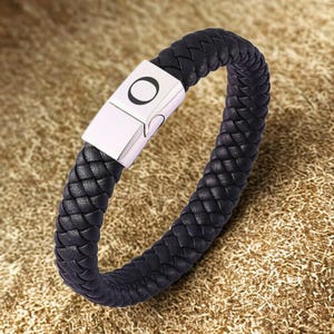Personalized Men&#39;s Black Bracelet: Engraved Initial Magnetic Clasp