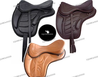 Handgemaakt boomloos lederen Freemax Engels zadel met singel en stijgbeugels maat 10"-18" inch GRATIS VERZENDING door EQUINEWOOD