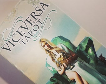 Viceversa Tarot Cards - Front & Back Illustrations, Intuitive Readings