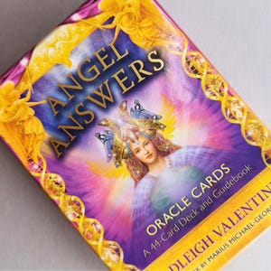 その他 Angel Messages: The Complete Book of Celestial Answers to Your Every Question 9781507223543_p0_v2_s1200x630.jpg