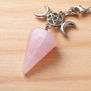 Rosenquarz Facettiertes Dreifach Mond Pendel für Heilung & Meditation | Spirituelles Home Dekor