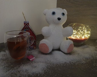 Crochet pattern for the polar bear Linus