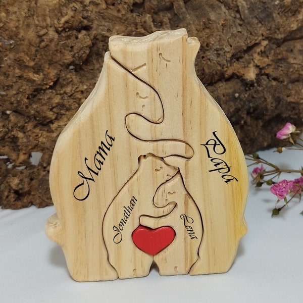 süßes Puzzle aus Massivholz. Familienpuzzle oder Geschenk zum Valentinstag. natürlich personalisiert mit Wunschgravur.