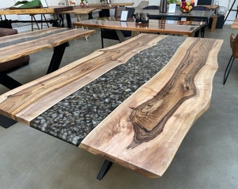 Table dining table with epoxy and quartz stones