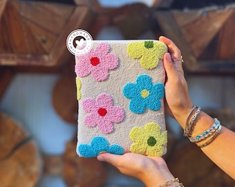 Kindle case, Daises kindle cover, Kindle paperwhite 11th sleeve, Kobo Libra case, Book sleeve, Kindle scribe cover, kindle accessories gift