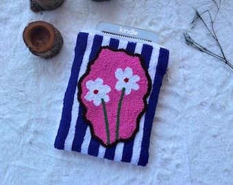 Daisy kindle cover, new Kindle paperwhite 11th case, Zippered e reader sleeve, Fabric book sleeve, New Year's gift, kindle accessories