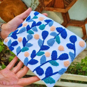 Kindle Paperwhite Case - Floral Embroidered Kindle Sleeve - Handmade E ...