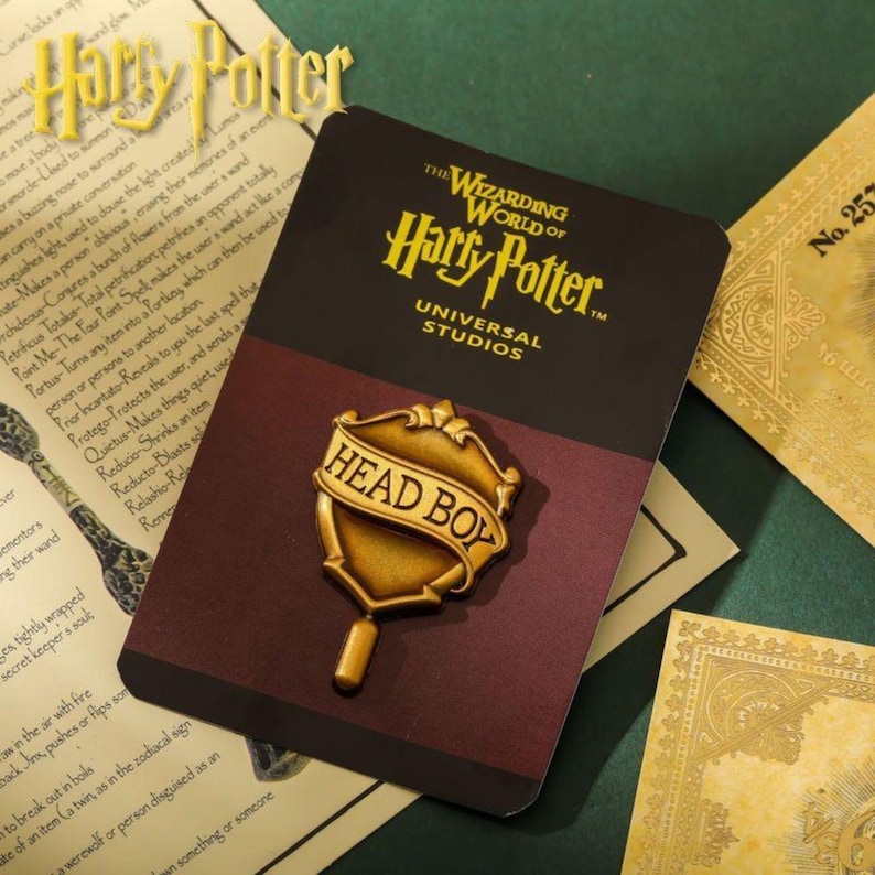 Harry Potter Enamel Pin Hogwarts Wizard School Head Boy Head Girl Badge ...