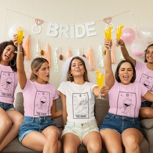 Die Braut Tarot Karte T-Shirt Braut Crew Wein Hen Party Shirt Bachelorette Brautparty Shirts Brautdusche Geschenk Verlobung Brautjungfer Tees