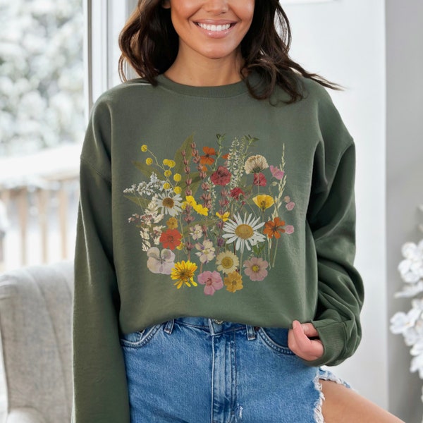 Vintage Sweatshirt Pressed Flowers Boho Cottagecore Pullover Spring Witchy Clothing Aesthetic Wildflowers Sweater Gardener Nature Lover Gift
