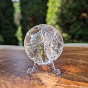 Rock crystal ball 6 cm in extra quality / very clear with beautiful inclusions