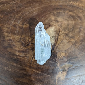 Rock crystal natural tip/grouping 7 cm / very clear with special crystal grouping