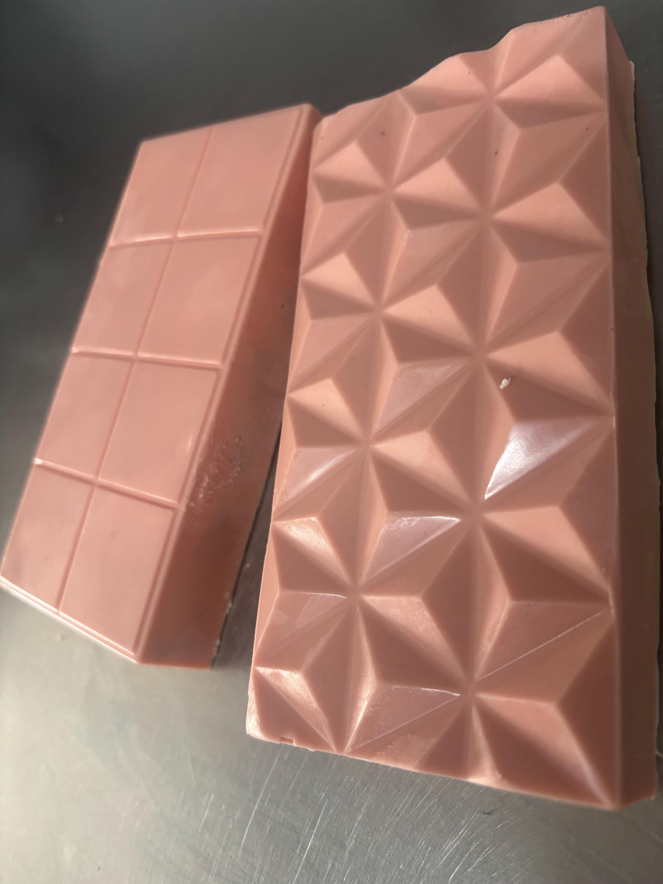 バイラルドバイエンジェルヘアチョコレートバー *超美味しいエンジェルヘアフィリング* 300g - Etsy 日本