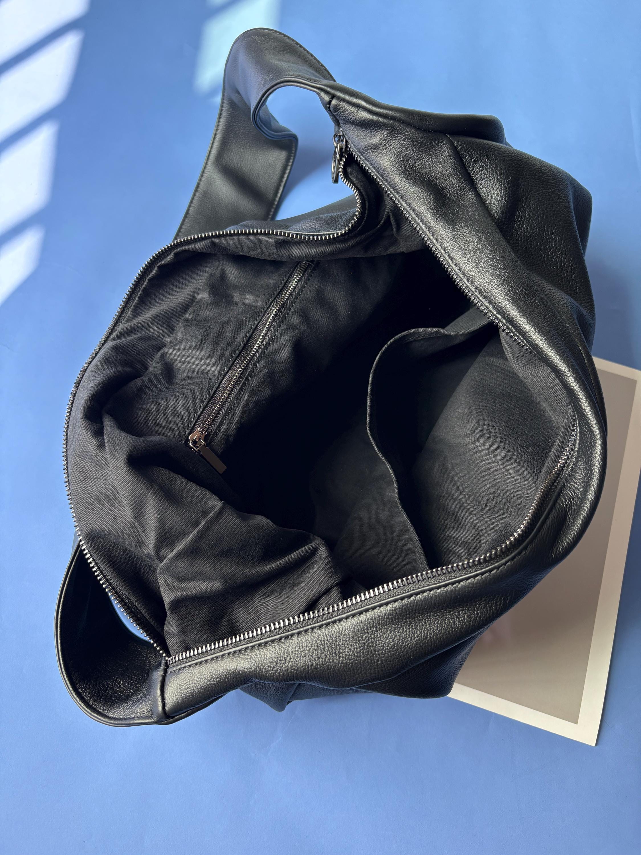 Oversized Leather Crossbody Bag: Large Capacity Sling Tote 