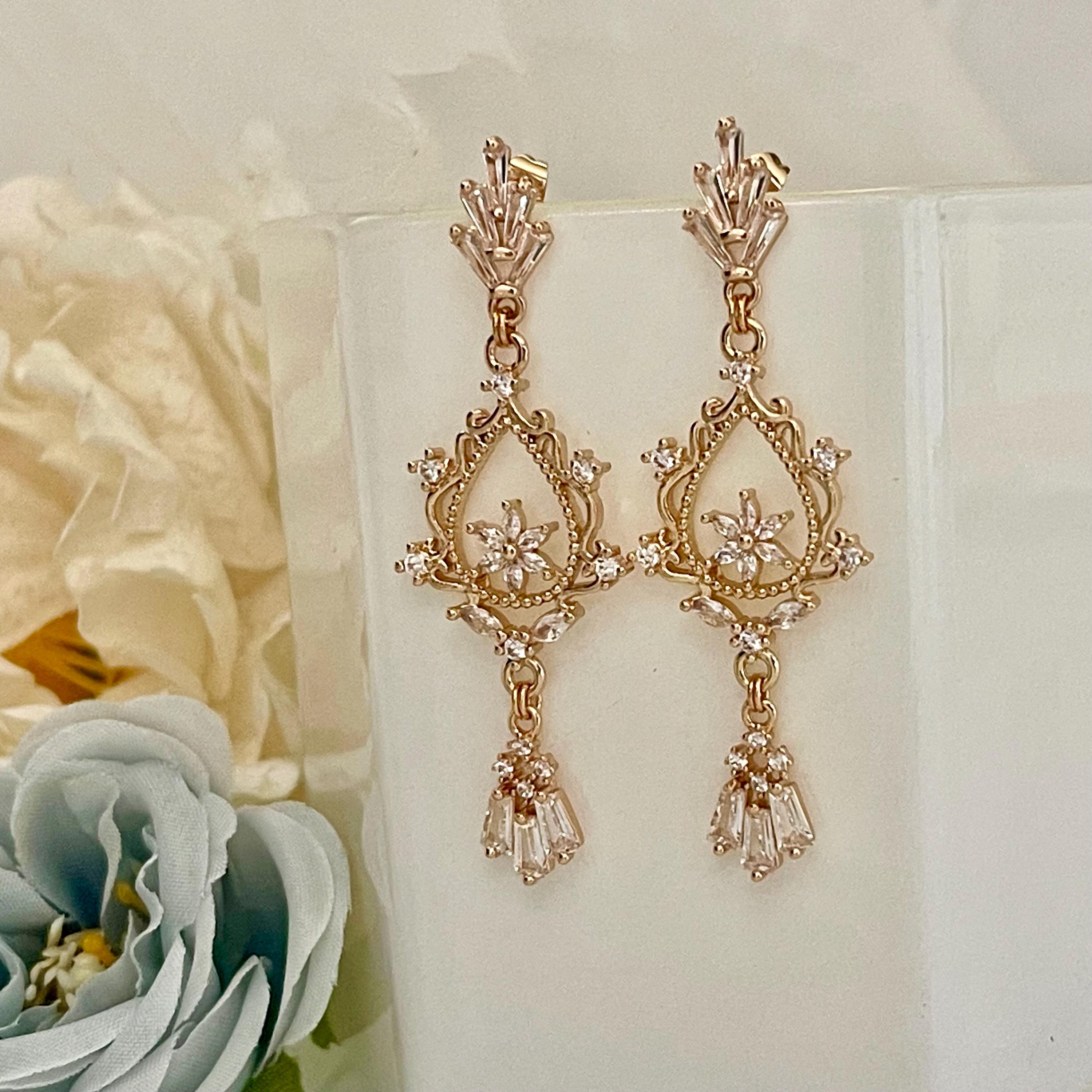 Art Deco Bridal Earrings, Champagne Gold Zircon Chandelier Earrings