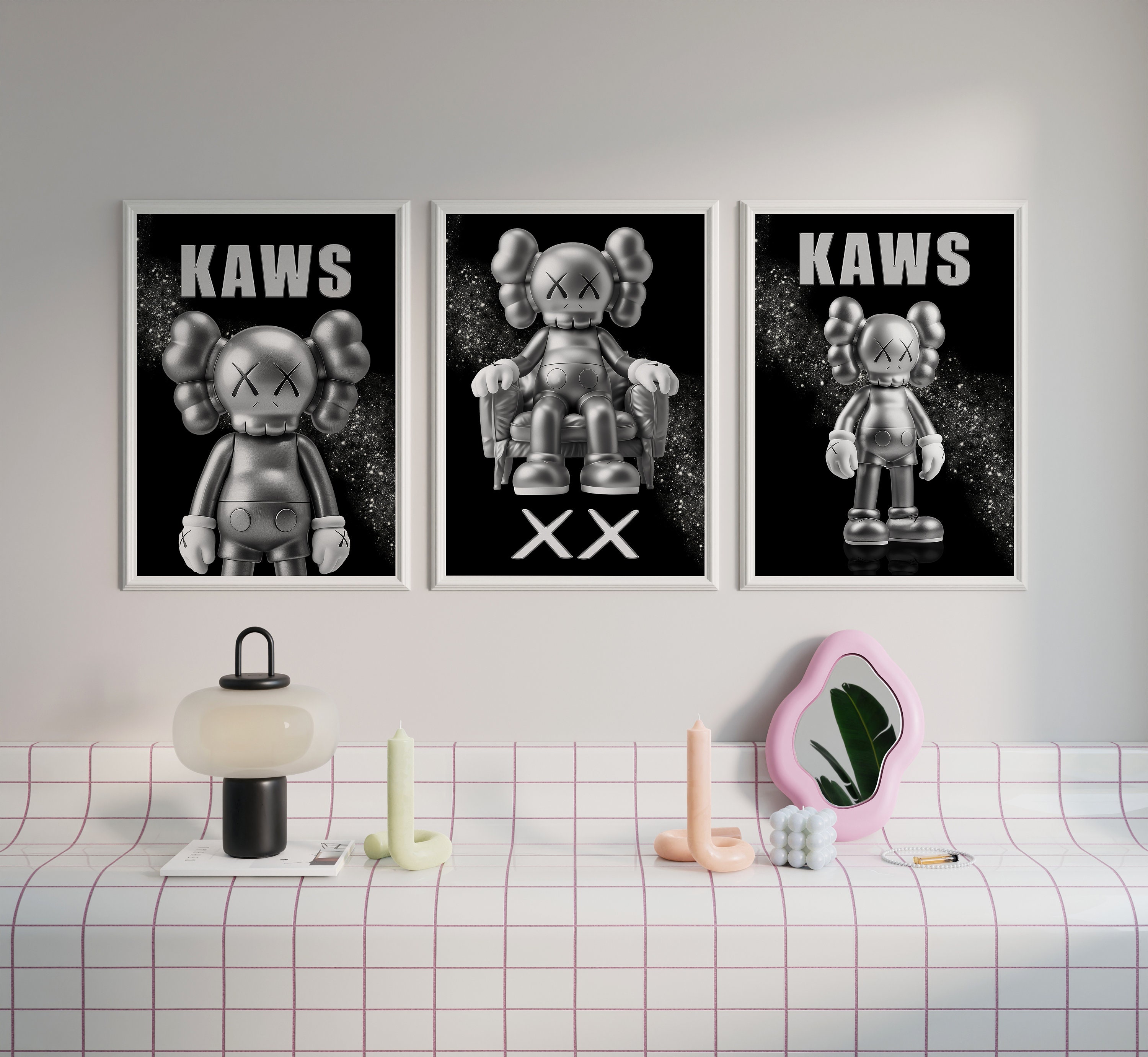 シルバーKAWSフィギュアプリントウォールアート、3枚セット、Hypebeast