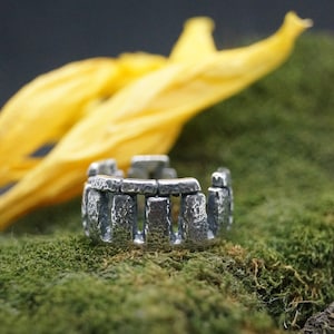 Stonehenge. silver ring. Many sizes.