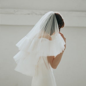 Ruffle Wedding Veil - Handmade Chic Bridal Veil Wedding Headpiece Waist Length Draped Ruffle Edge Veil Accessories Custom Tulle Blusher Veil
