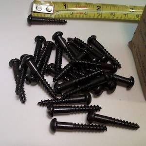 Blued Steel Slotted Round Head Wood Screw #8 x 1”. NEW. VINTAGE 1950&#39;s. Made in the USA. Quantity of 25 screws