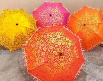 10 pcs / lot mariage indien doré imprimé parapluie décorations de parapluie à la main parasols parapluies en coton