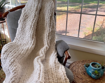 Ready to ship| Super chunky knit blanket| Chenille blanket| Chunky blanket| Chunky Knits| Chenille chunky arm knitted blankets| Throw| Gift