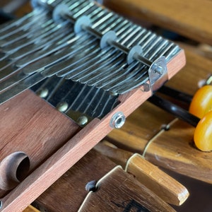 Fully Professional Mbira in C with Electric Audio Jack