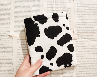 Kindle Sleeve| Cow Print Padded Sleeve| Paperwhite sleeve| Book Sleeve| Kindle Sleeve| Bookish Gift| Padded Sleeve| Kindle Cover|