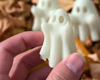 Fantasma del dedo medio / Decoración espeluznante que brilla en la oscuridad