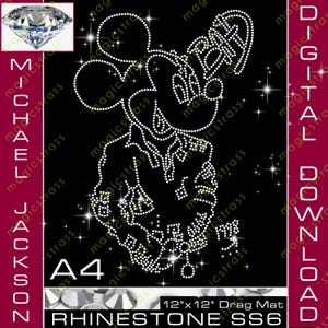 Può includere: Una grafica digitale nera da scaricare con un design di strass di Topolino. L'immagine include il testo "MICHAEL JACKSON" e "DOWNLOAD DIGITALE". Il design è per un tappetino di trascinamento da 30,48 cm x 30,48 cm e utilizza strass SS6.