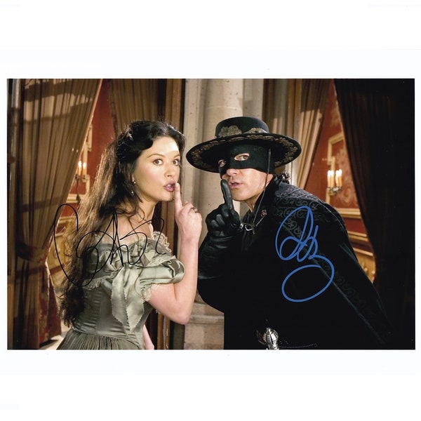 Catherine Zeta  Jones Antonio Banderas  Mask of Zorro  Autograph Photo 8x12 COA