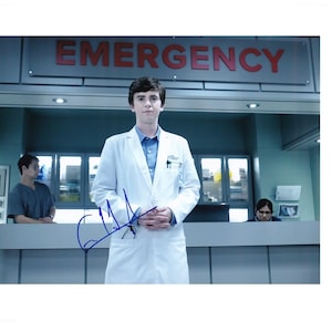 Freddie Highmore The Good Doctor Hand Signed Autograph Photo 10x8 COA
