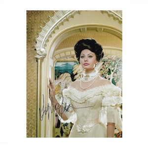 Sophia Loren Lady L Signed Autograph Photo 10x8 COA