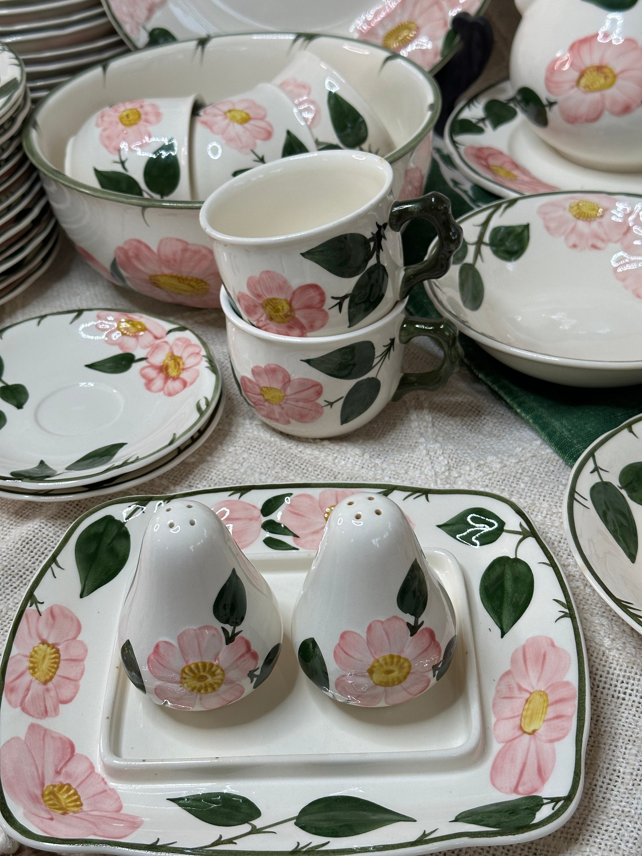 Villeroy & Boch Wild Rose Dinnerware Set With Various Pieces - Etsy