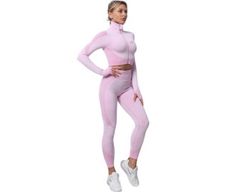 Rose - Collection d'ensembles d'entraînement 3 en 1 Modishly Fitness | Vêtements de sport chics et élégants, vêtements de sport respirants à la mode, confortables et de haute qualité