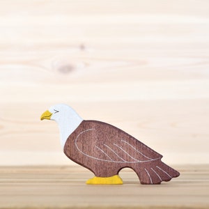 Handmade Wooden American Eagle Toy - Child-Safe, Eco-Friendly, Natural Wood Bird Figurine for Kids