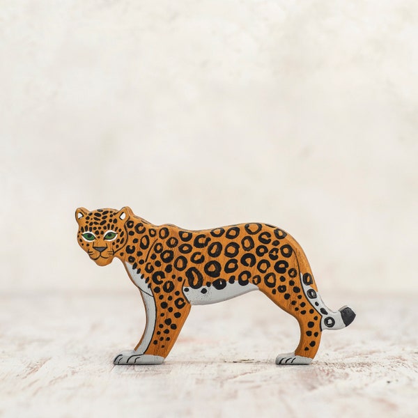 Handcrafted Wooden Cheetah Toy - Perfect Kids' Gift - Eco-friendly and Durable - Educational Animal Playset