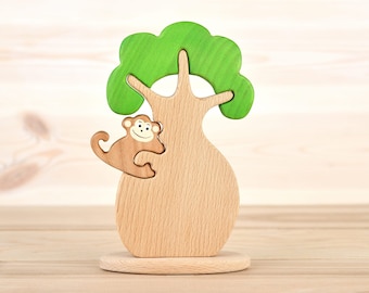 Tree with a monkey/wooden puzzle
