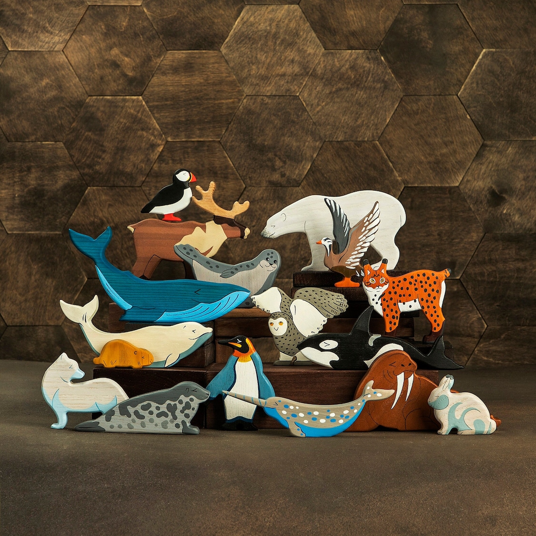 Arctic Animals Toy Set 17pcs Nature Table Waldorf Toys Wooden Toys Animal Figures Toy Gift for