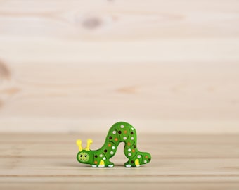 Handcrafted Wooden Caterpillar Toy - Eco-friendly, Child Safe, Educational Toy for Toddlers and Preschoolers Bug lover Wooden Bugs