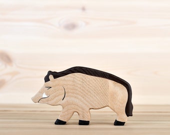 Wooden Wild Boar figurine. Woodland animals. Waldorf wooden figurines. Small world play. Perfect gift for toddlers.