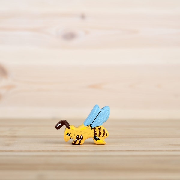 Handmade Wooden Bee Toy – Educational Preschool Toy, Eco-friendly Kids Toy, Sustainable Bee Themed Nursery Decor Bug lover Wooden Bugs